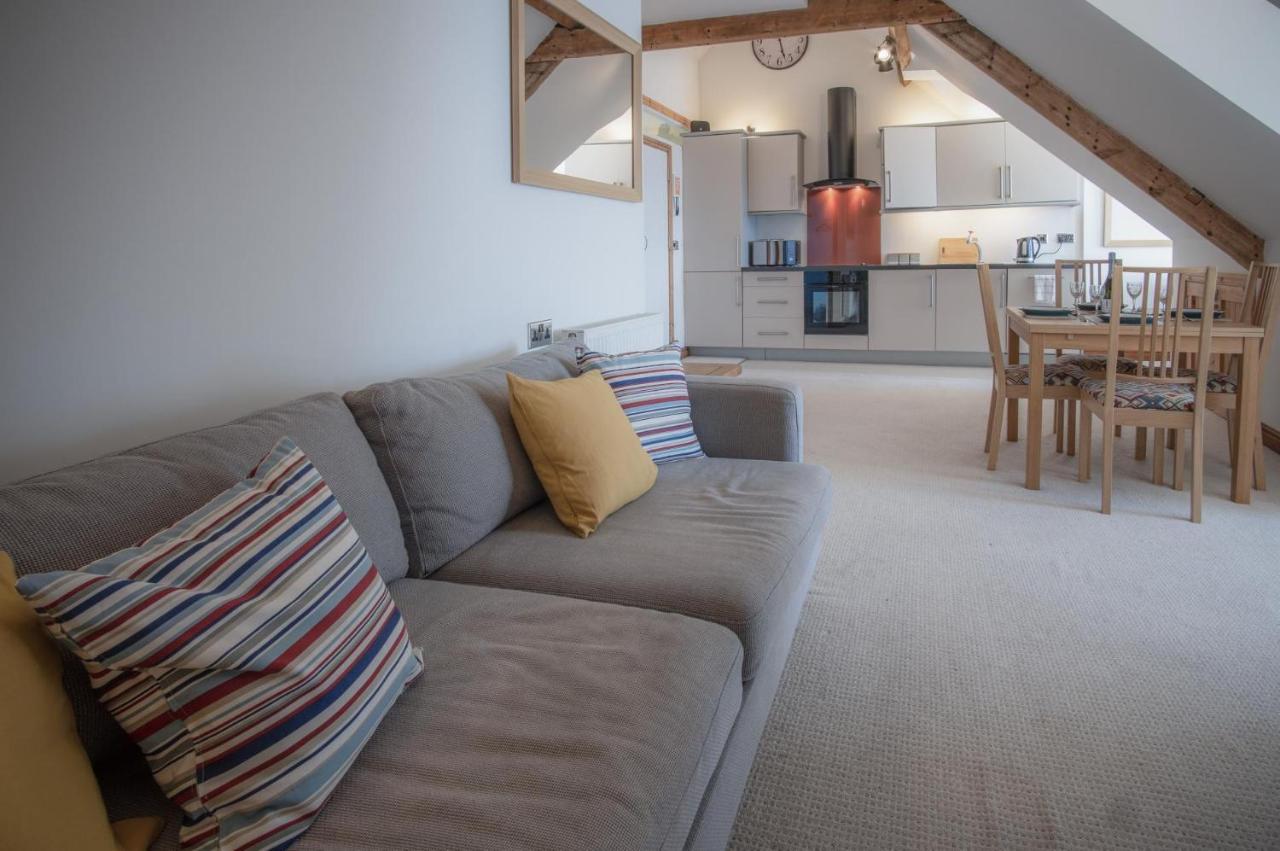 The Nest - 1 Bedroom Apartment - Tenby Dış mekan fotoğraf